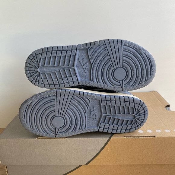 Nike Air Jordan 1 Mid SE Craft Kids Sneakers- SZ 13 C - Picture 9 of 13